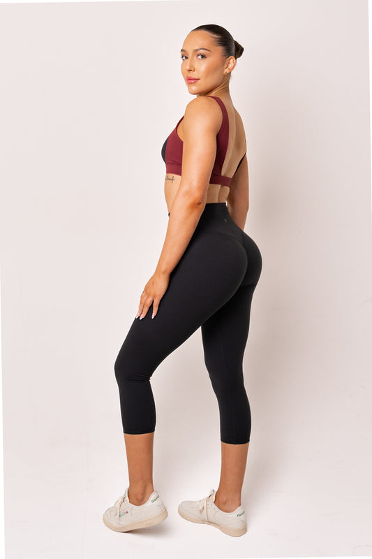 Apex™ Invisible Scrunch Capri Leggings
