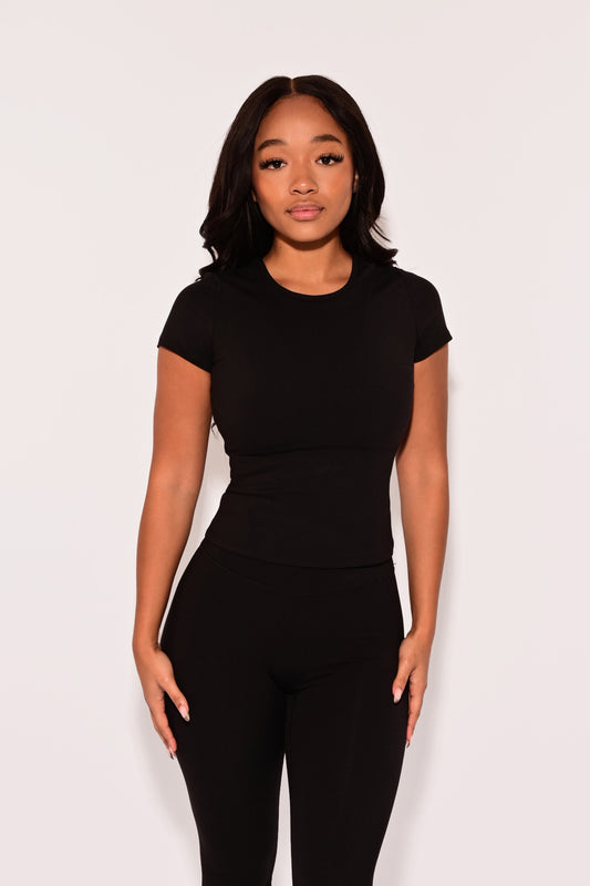Essential Short Sleeve- Black