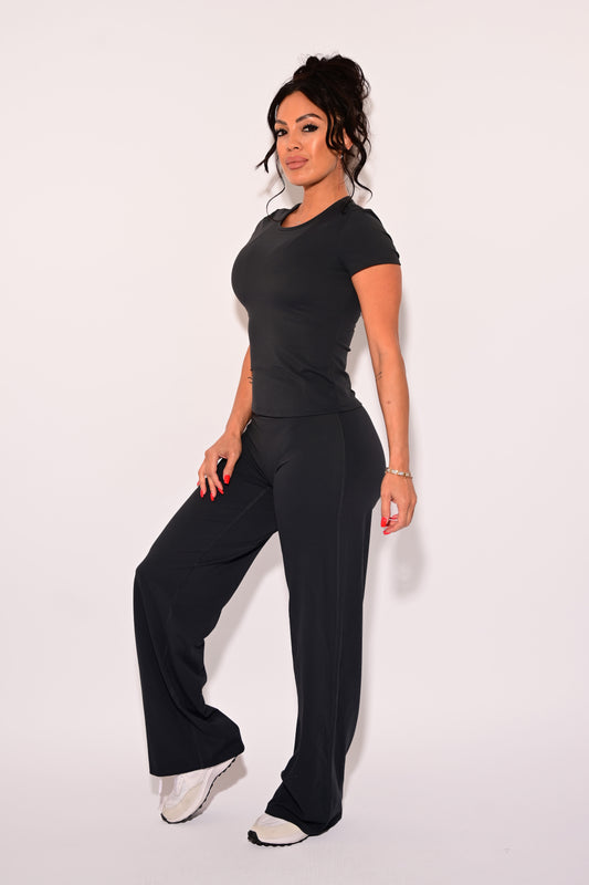 Essential Short Sleeve