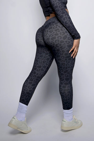 STRAIGHT CUT LEGGINGS WITH SCRUNCH