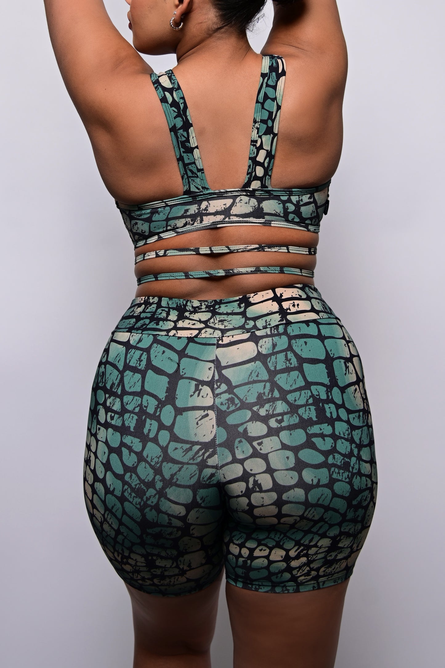 THE BIKER SHORT